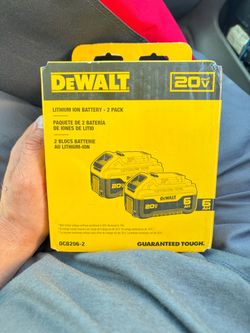 DeWalt 20V Max 6Ah Lithium Ion Battery 2-Pack