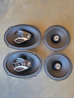 Hertz Speakers (4)