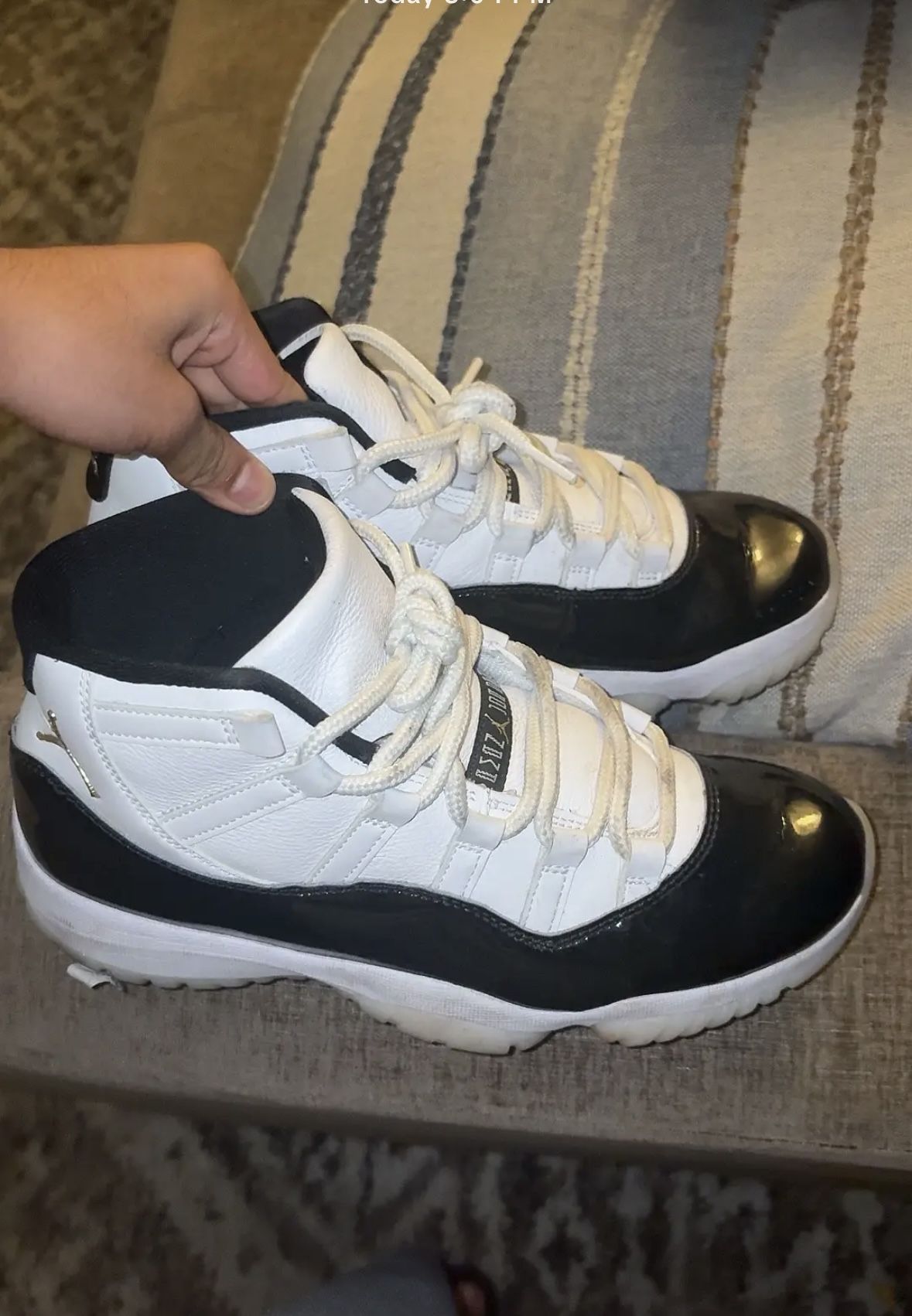 Jordan 11 Retro Mid Gratitudes