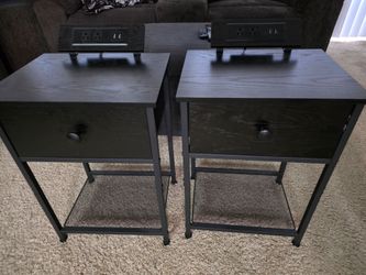2 small bedside drawers