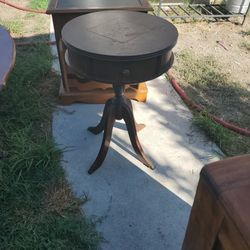 Vinrage End Table