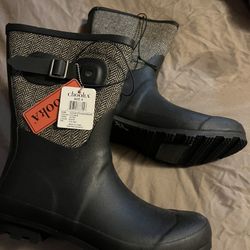Rain  Boots Size 9 30$ 