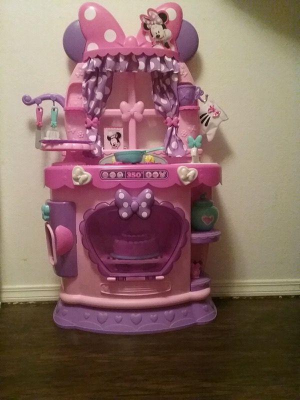 Disney Minnie Bow-tique Sweet Surprises Kitchen