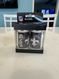 New Orleans Saints Collectors Salt/pepper Shakers NIB