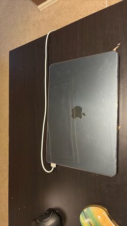 2025 Mac Book Air 13 inch M4 Chip