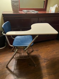 Solid Plastic Chair Desk w/ Bookrack