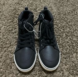 CAT & JACK SNEAKERS