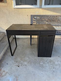 IKEA Micke Desk Dark Brown