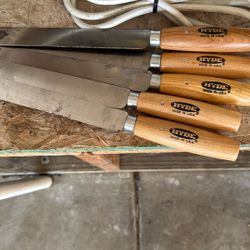 Hyde Tools 60780 Square Point Knife, Wood Handle