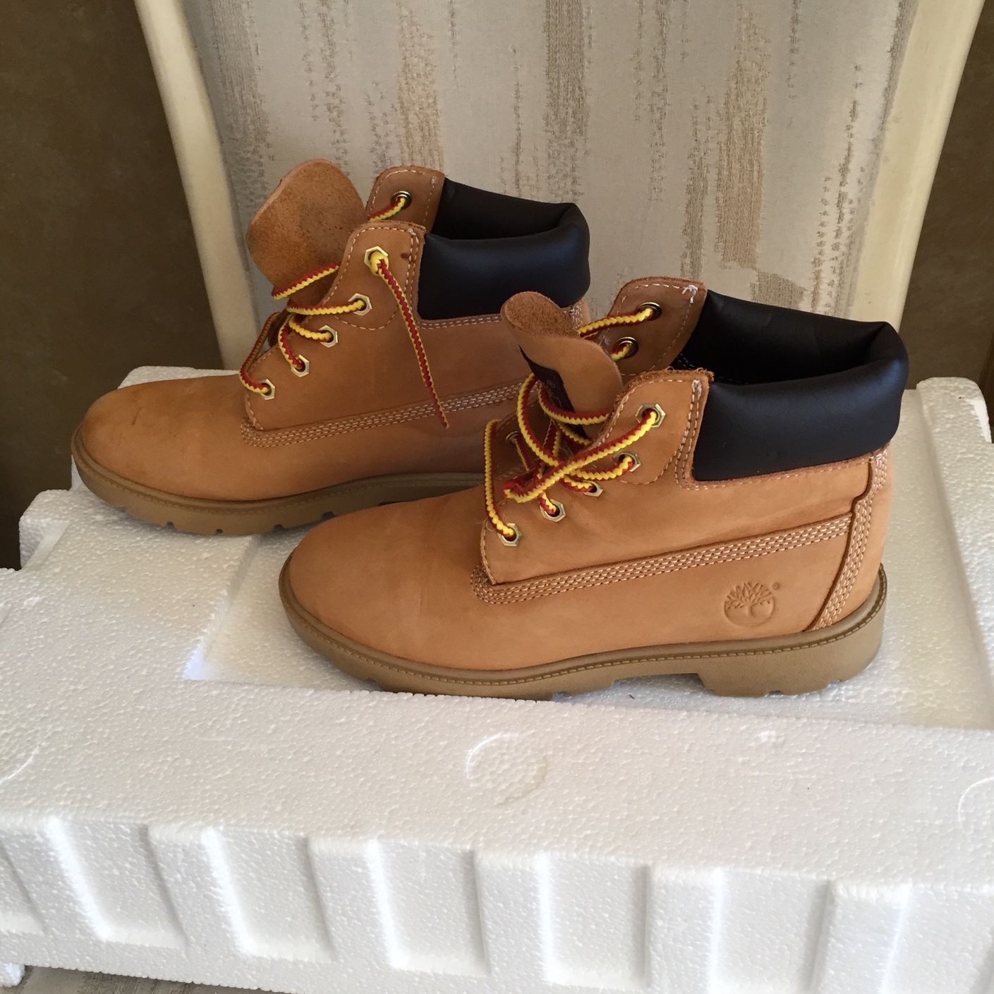 TIMBERLAND BOOTS