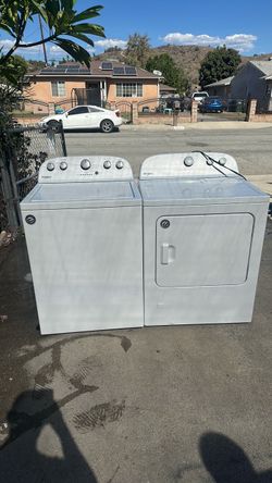 Whirlpool Washer and Dryer Set