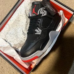 Jordan 4 Bread Reimagined Size 4.5y/6 women 