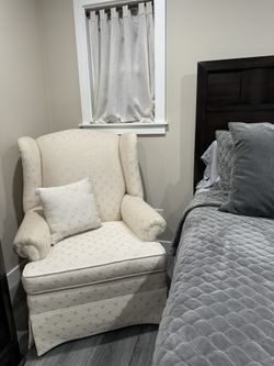 2 Chairs