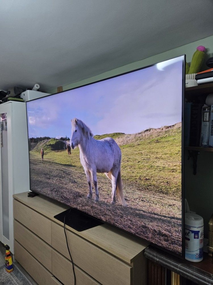75 Inch SAMSUNG TV