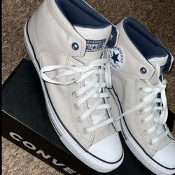 1 Pair Left! $80 Converse Size 10.5