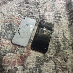 📱 2x iPhone 8 (64GB) – Cracked Screens – For Parts or Repair