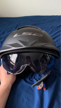 Rebellion motorcycle helmet