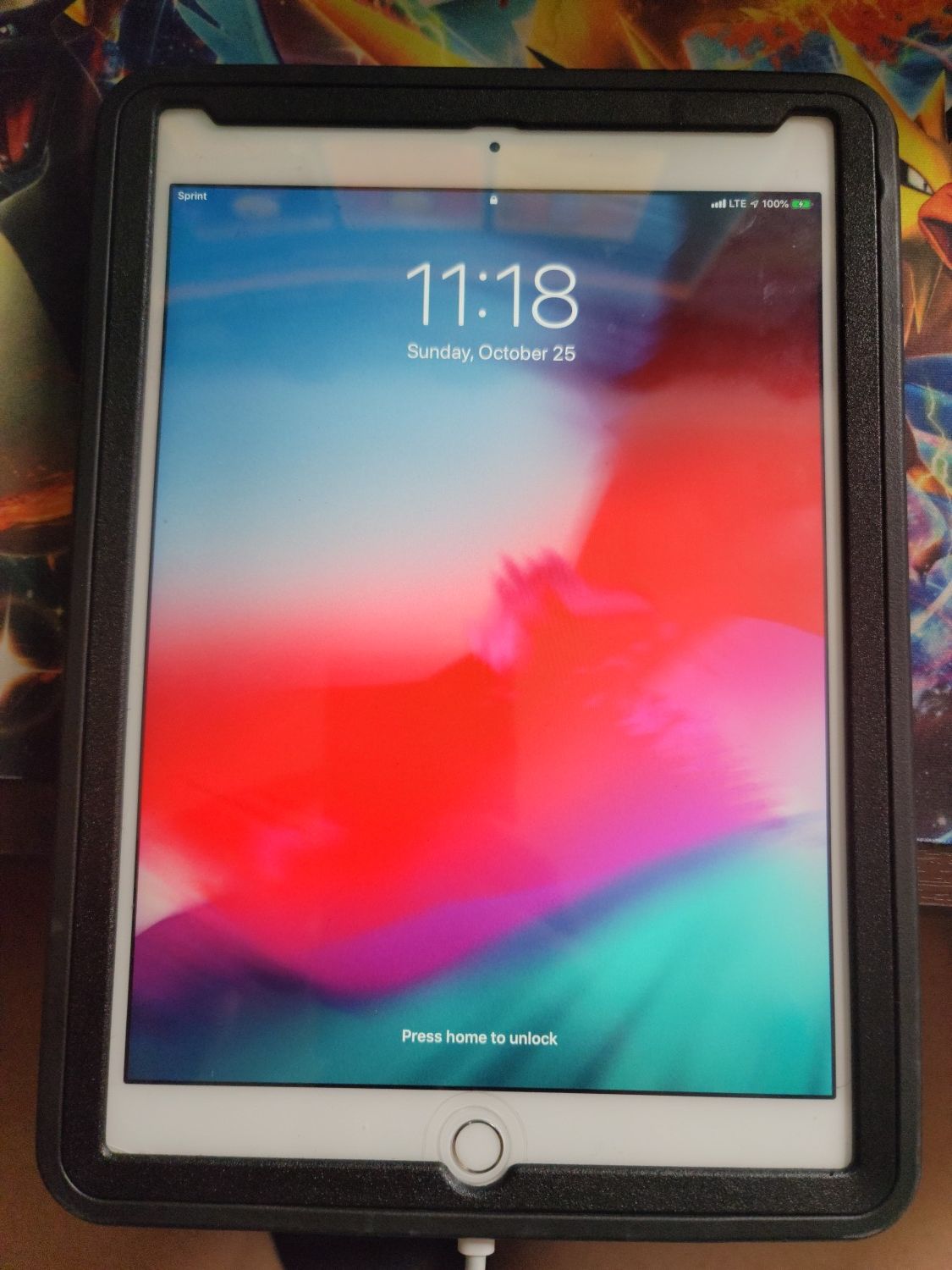 Ipad air 2 wifi and cellular sprint capable 16gb comes with case and charging cord
