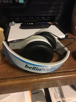 Blue tooth headphones