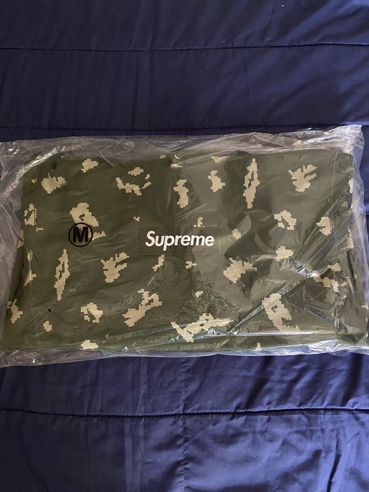 Brand new Supreme Box Logo Hooded Sweatshirt Olive Russian Camo