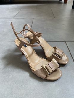 Alex Marie Women’s Bow Heels(Size 7M)