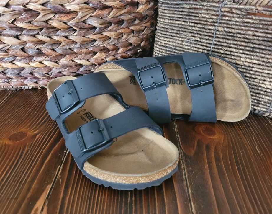 Black Classic Berkinstock Sandles