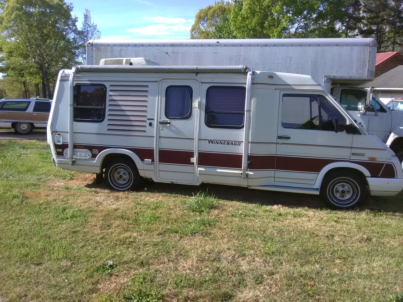 1985 winnebago lesharo for sale for Sale in Lincolnton, NC OfferUp