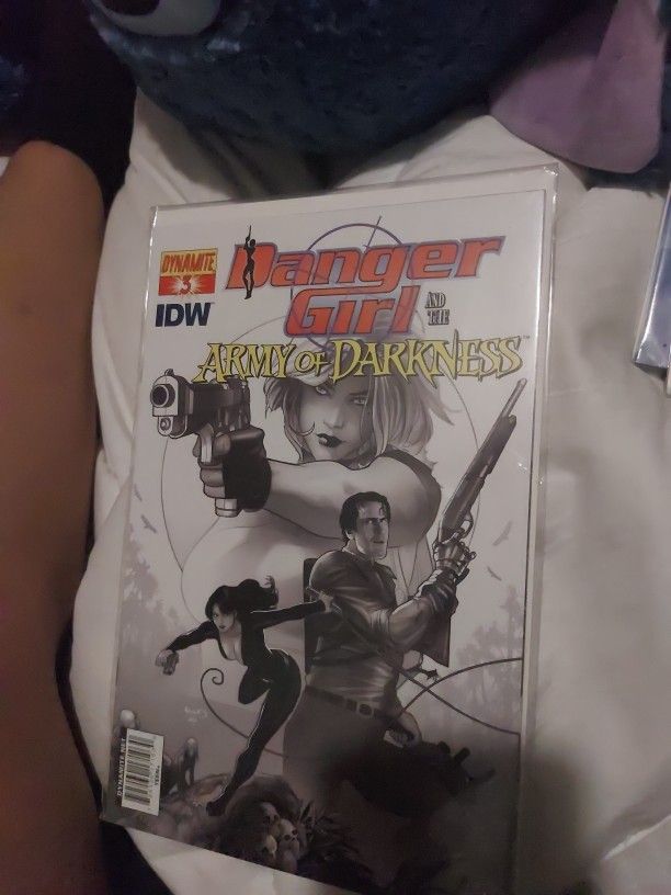 Danger Girl And The Army Of Darkness