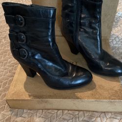 Born Black, Leather Vivi Zip Boot Booty Ankle Women’s Size 8
