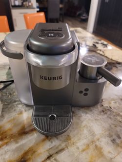 Keurig  Coffee Maker with Frother