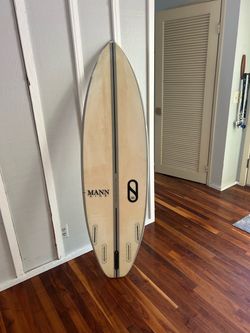 100$ Surfboard 5’6 24 liters