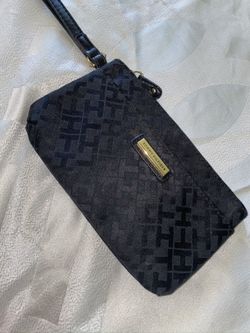 Tommy Hilfiger wristlet