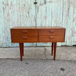 Mid-Century Danish Teak 4-Drawer Dresser / Console by Kai Kristiansen