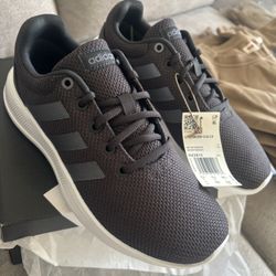 Brand New Adidas Women Show Size 7