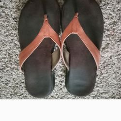 Aerosoles Leather Flip Flops 