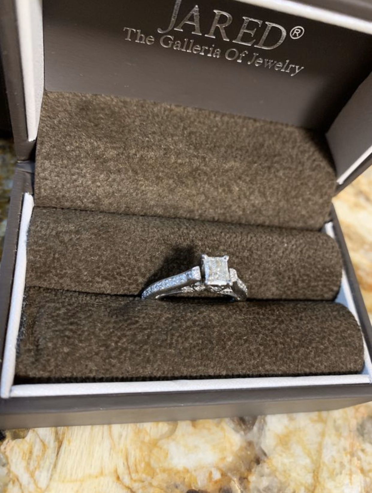 Engagement ring (wedding)