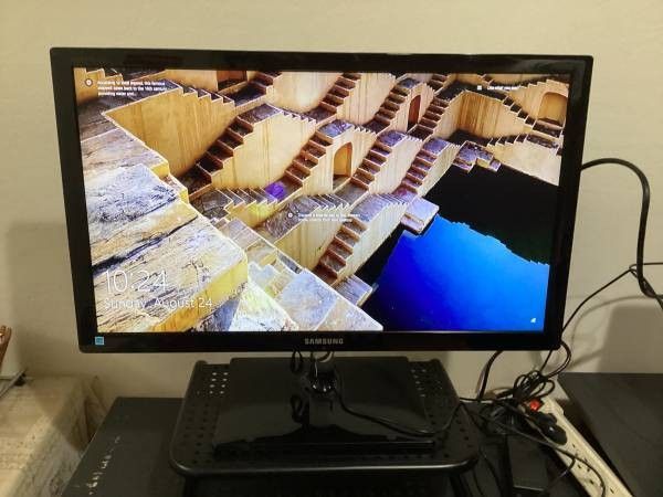 Samsung 24" Monitor 1080P LED LCD