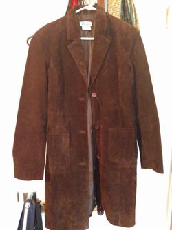 Vintage 60’s Womens Suede Jacket asking Only  $40 PRICE IS NEGOTIABLE! 