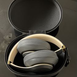Beats Studio3 Wireless Headphones – The Beats Skyline Collection - Shadow Gray