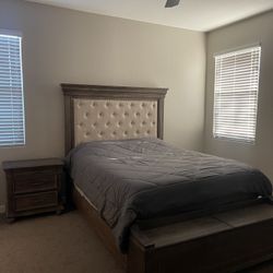 Queen Bed Frame With 2  Nightstands 