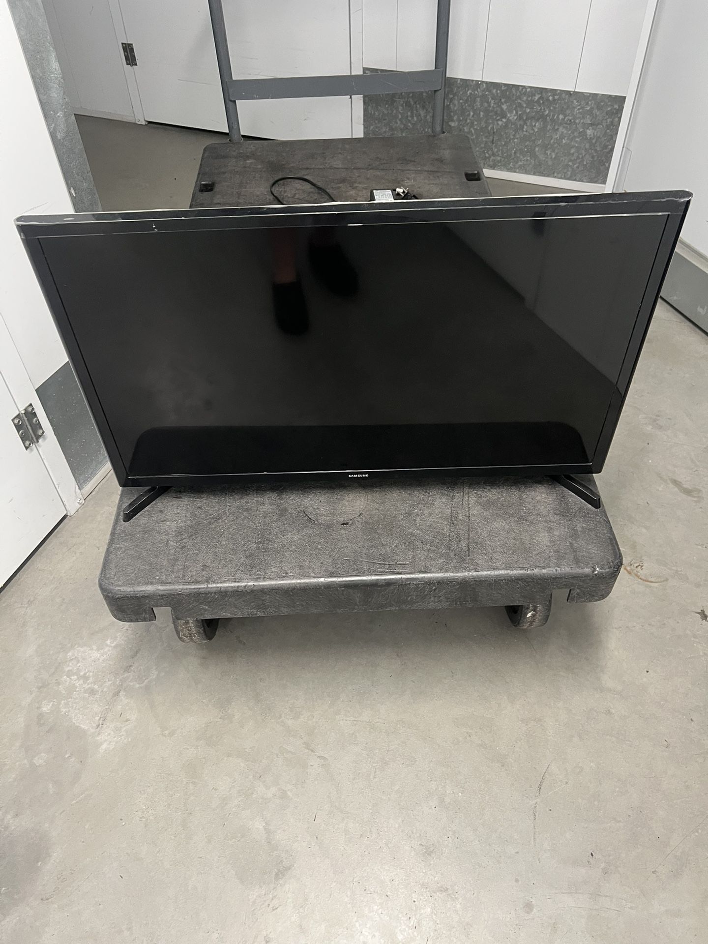Samsung 32 inch TV