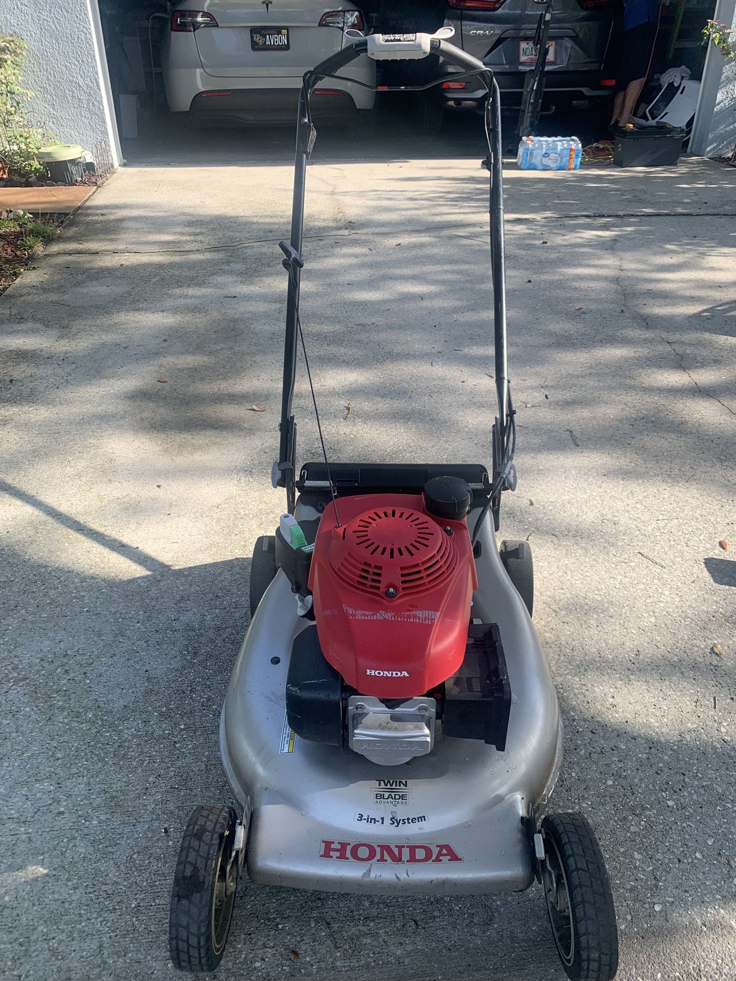 Honda 21" Dual-Blade 3-in-1 Self-Propelled Mower