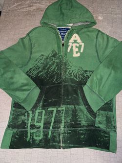 American Eagle Green zip up hoodie