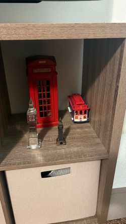 Moving sale