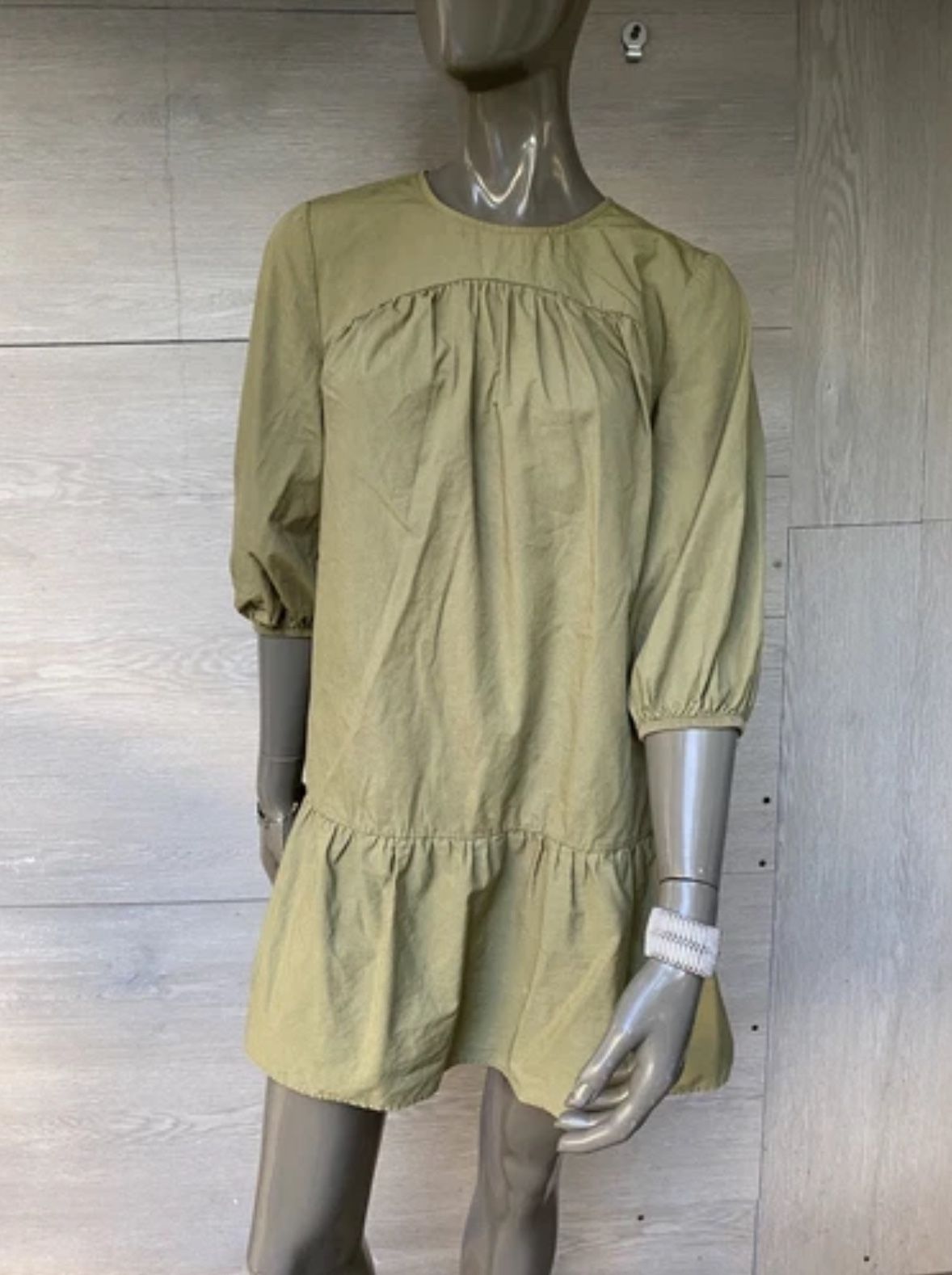 Women’s Size 4 Cotton Olive-Green Ruffles Bishop Sleeve Dress
