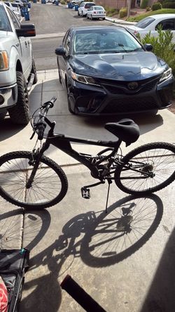 Black Hyper Mountain Bike For Sale