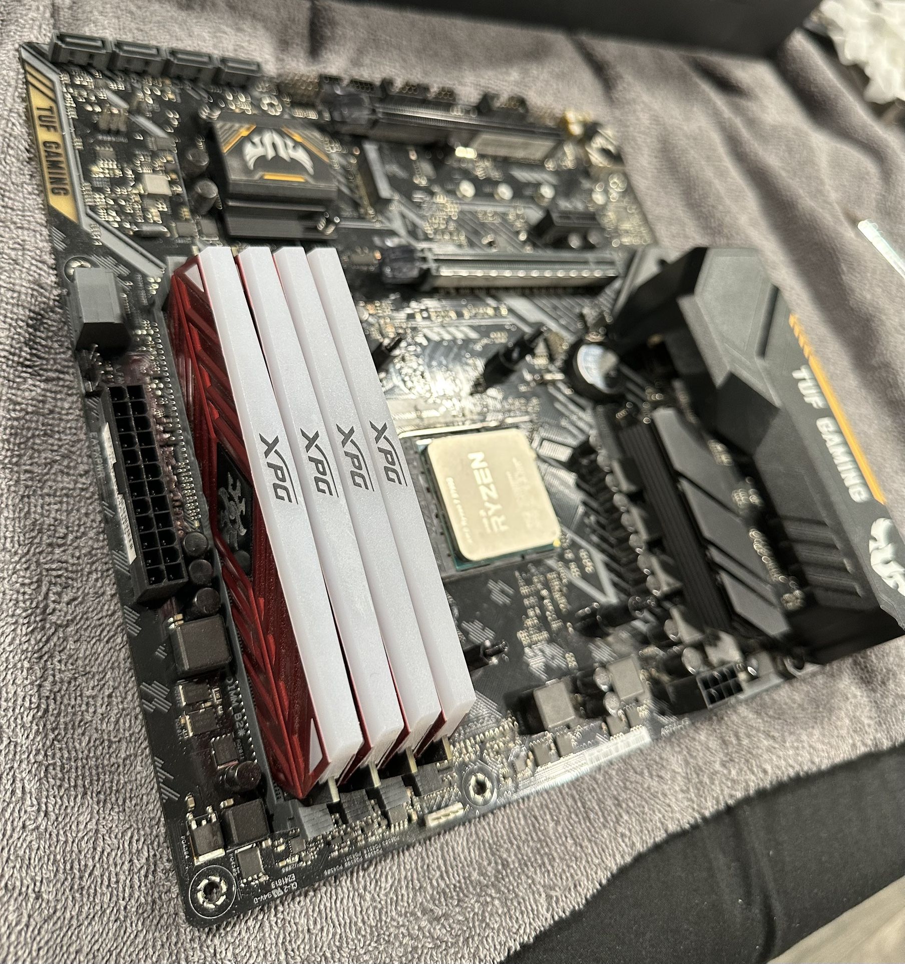 AMD Ryzen 7 5700G, 32GB DDR4 3200MHz, ASUS TUF B450M PLUS