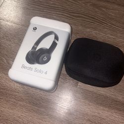 Beats Solo 4