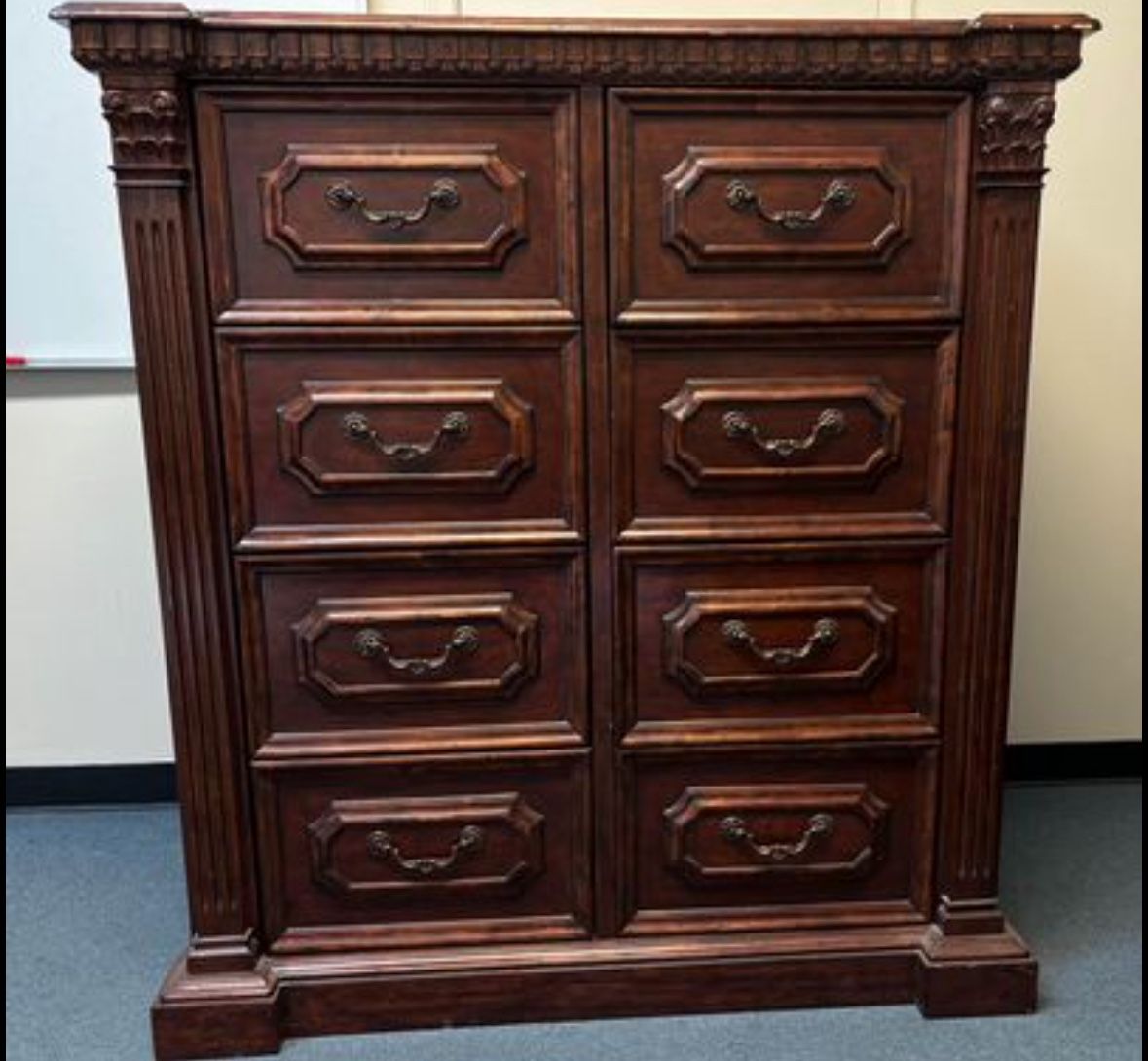 Filing Cabinet / Dresser / Furniture
