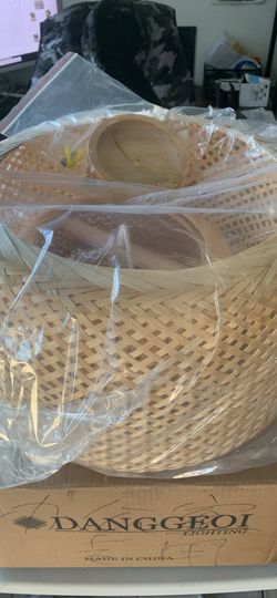 DANGGEOI Hand-woven Bamboo Pendant light (last One)